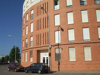 Parking coche en Plantio 5. Garaje en venta