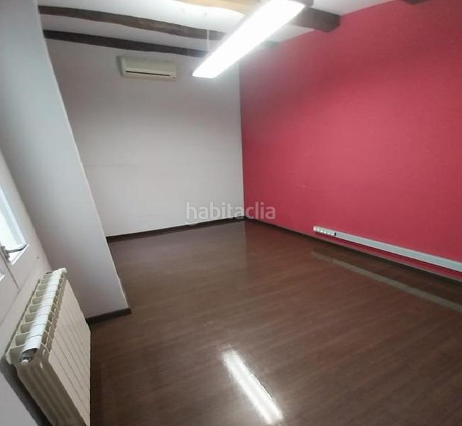 Foto eb4e22fe-c4d4-4637-944b-2e4cea276486. Piso en fius i pala 1 vivienda en venta en Barri Antic Manresa