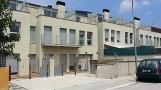 Aparcament cotxe a De la vall 22. Garaje en venta