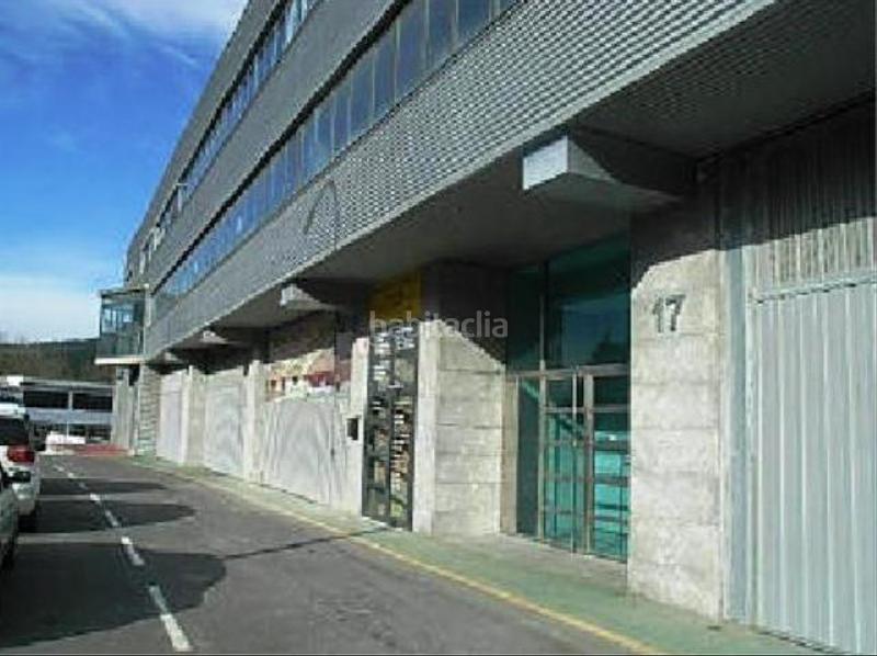 Foto 1fd5a8c0-555b-403e-b93e-8cb9e9965cab. Aparcament cotxe a estación 17 a Lemoa