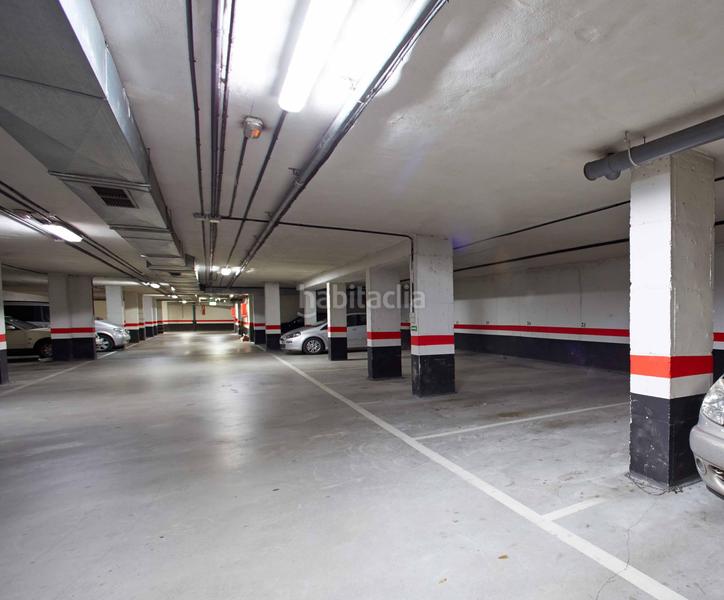 Foto a4de4133-1729-4f3a-a385-22b4e4e1a572. Parking coche en iturriza 39-47 garaje en venta en Berriz