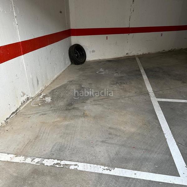 Foto 44254ce9-956b-47b8-9b1f-0957939e56f4. Aparcament cotxe a seis de diciembre 4 a Colmenarejo