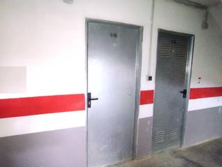 Aparcament cotxe a Pallers 89. Garaje en venta