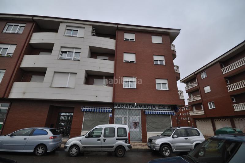 Foto 635d9002-2e15-4899-918c-d34fc2e7a8c6. Aparcament cotxe a blas de otero 34 a Villaquilambre