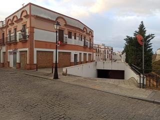 Car parking in Olleria 18. Garaje en venta