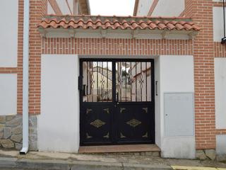 Aparcament cotxe a Almendro 15. Garaje en venta