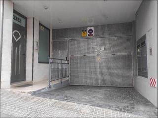 Aparcament cotxe  Caceres.... Garaje en venta