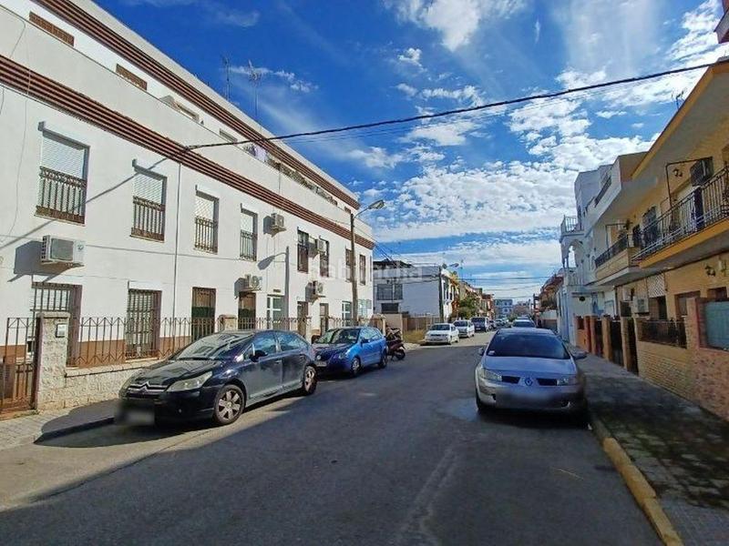 Foto d33f9ad3-a7cc-4f53-8e42-8556143445f9. Aparcament cotxe a almuñecar 26 a Palmete Sevilla