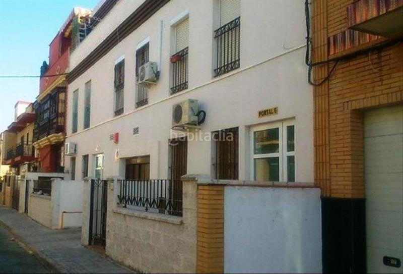 Foto f75e7aca-8975-4e10-b592-7f0a569ecdd4. Aparcament cotxe a almuñecar 26 a Palmete Sevilla