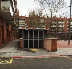 Parking coche en Barbera 141-147. Garaje en venta