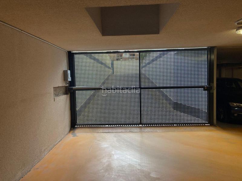 Foto 9d09eb4a-b33e-4825-95c9-f722260dae61. Aparcament cotxe a río molinos a Lardero