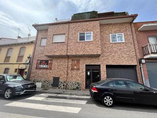 Parking coche en Del consuelo 10. Garaje en venta