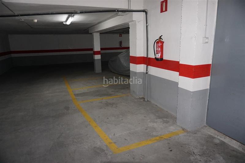 Foto ebc77c66-7373-4d0b-a7bb-50101d9598ee. Parking voiture dans federico garcia lorca 35 dans Estación Albacete