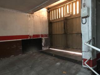 Parking coche en Coimbra 1-3. Garaje en venta
