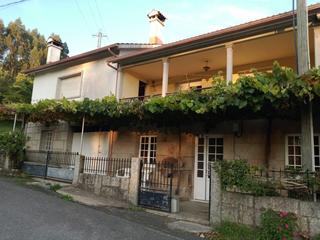 Maison à De sequeiros 30. Vivienda en venta