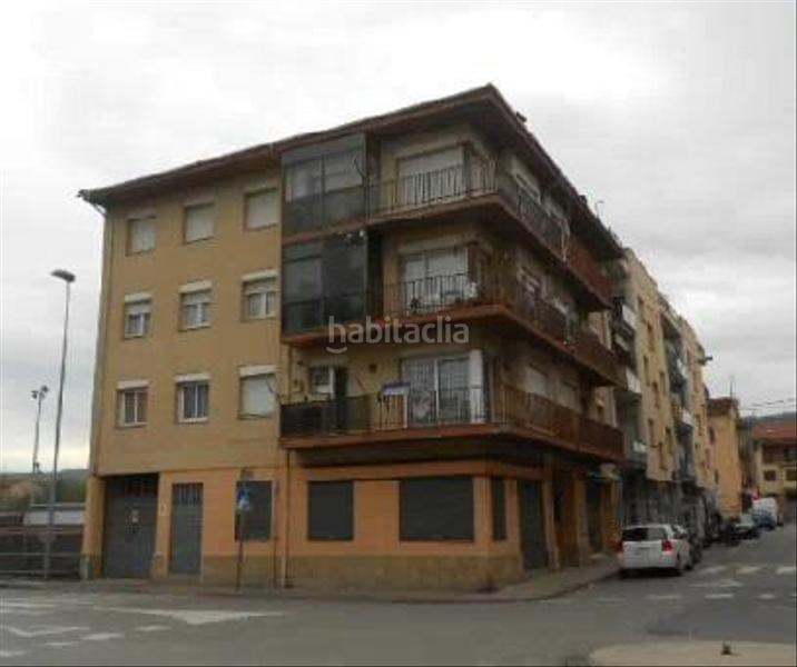 Foto 0279827f-3084-4cf6-bb94-45aade15be49. Aparcament cotxe a puig roig 14 a Olot