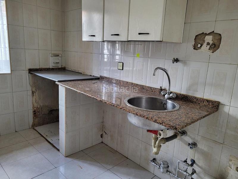 Foto e3719c75-de20-49e8-9284-8c83d4aa8671. Casa en del pueblo 9 vivienda en venta en Barruelo de Santullán