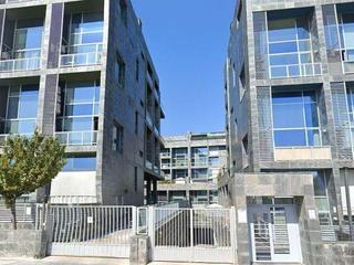 Aparcament cotxe a Poema sinfonico 25-27. Garaje en venta