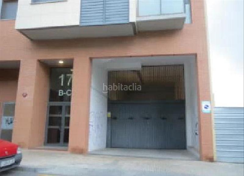 Foto 8c65623c-34d6-4e3a-8e66-e0e645c990d9. Aparcament cotxe a puig i ferrater 17 a Ponent Reus
