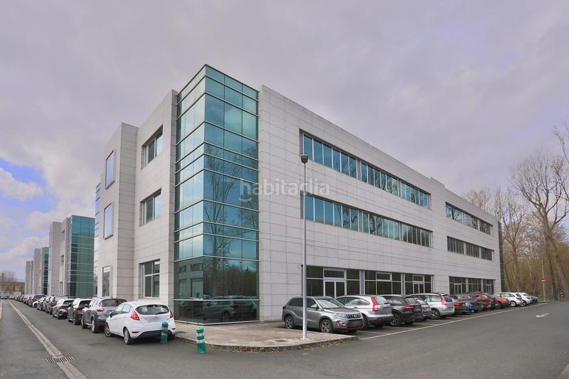 Foto 5434d697-f39a-46f8-950d-a434ae523924. Miete autoparkplatz in de los olmos 1 in Betoño Vitoria - Gasteiz
