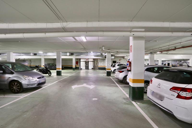 Foto bf713dd7-4ab5-4fbd-b675-3c4516da2165. Miete autoparkplatz in de los olmos 1 in Betoño Vitoria - Gasteiz