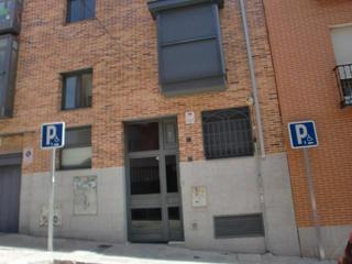 Parking coche en Monteros 2. Garaje en venta