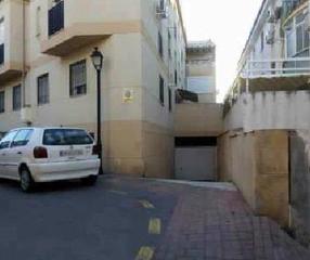 Aparcament cotxe a Jose de echegaray 1. Garaje en venta