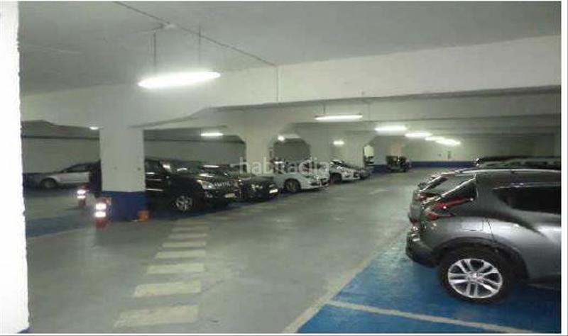 Foto c67e7db6-b830-4403-b4bc-01a34d82784d. Parking coche en fidel recio 4 garaje en venta en Valladolid