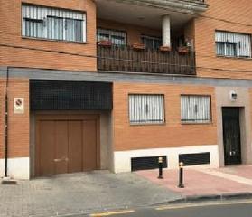 Parking coche en Carretas 34. Garaje en venta