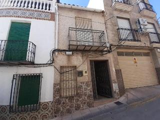 Casa in Cervantes 51. Vivienda en venta