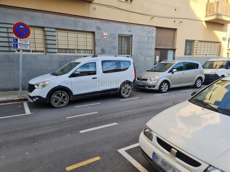 Foto 335f5ee5-e554-4595-8d95-4c20bdb43307. Car parking in Centre Viladecans