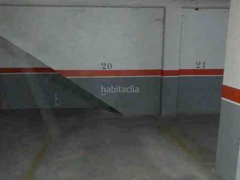 Foto 75050209-5fd8-407f-b776-0bf7ab994187. Aparcament cotxe a Sant Vicenç de Castellet