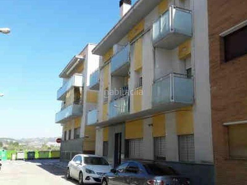 Foto c1384a7f-ba34-40dd-bb96-f2bd38c15efb. Aparcament cotxe a Sant Vicenç de Castellet