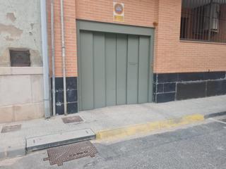 Aparcament cotxe a Salvador giner 6. Garaje en venta