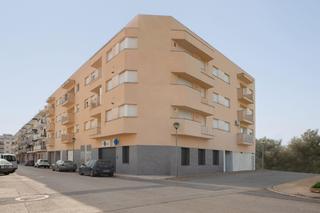 Aparcament cotxe a Berenguer iv 41-43. Garaje en venta