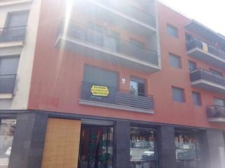 Aparcament cotxe a Manuel raventos 3-4-5. Garaje en venta