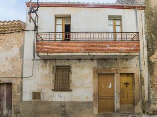 Casa en Calle germans salla 11. Vivienda en venta