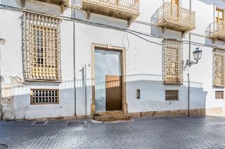 Casa a Las carolinas 6. Vivienda en venta