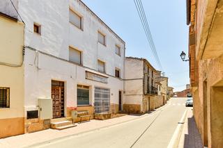 Casa a La bassa 47. Vivienda en venta