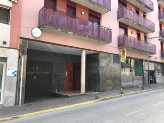 Aparcament cotxe a Germana assumpte 21. Garaje en venta