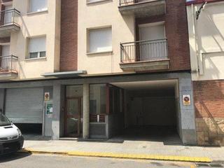 Car parking in Francesc oller 81. Garaje en venta