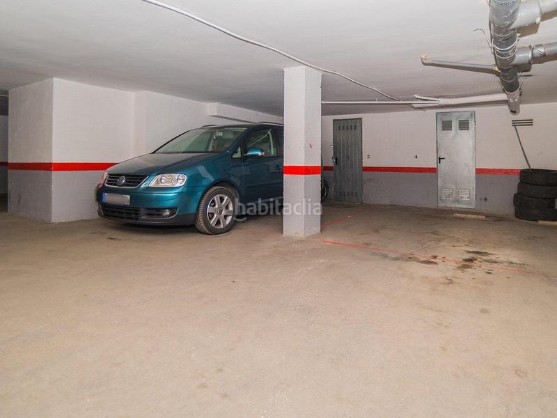 Foto 702b4ecb-b4e3-411e-9c8d-e353707f3c7f. Parking coche en juli cesar 17 garaje en venta en Cunit