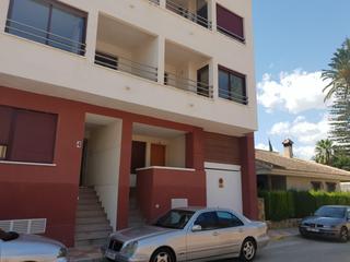 Aparcament cotxe a La gruta s/n. Garaje en venta