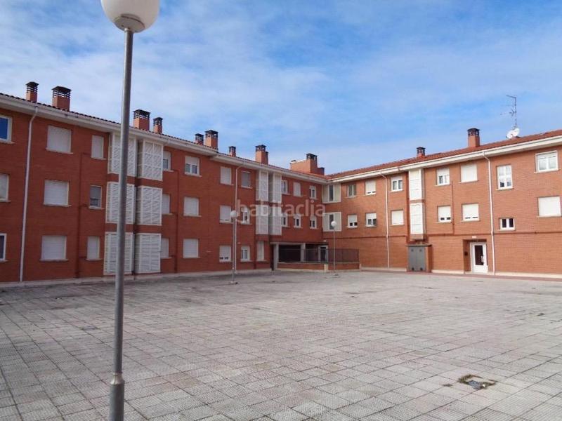 Foto 1b0ce4ab-659d-46d9-9a75-64f73b2980df. Aparcament cotxe a argentina 1 a Cuéllar