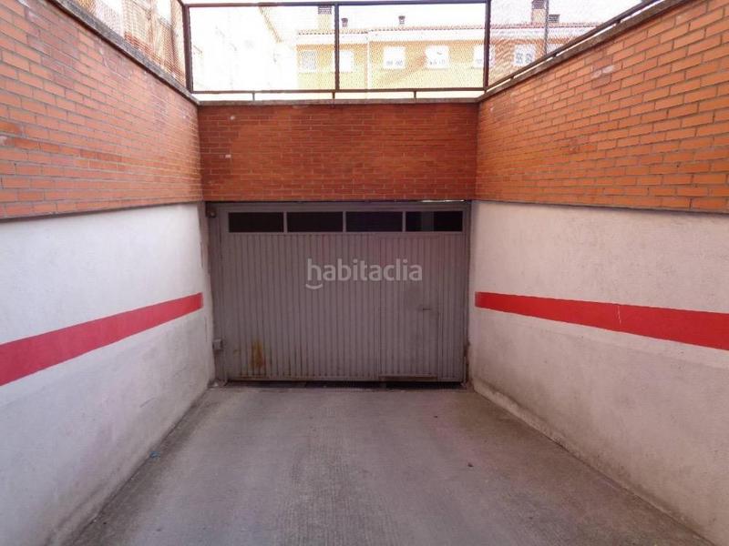 Foto c3e64932-cd16-46d0-8429-79ad5eafb5a9. Aparcament cotxe a argentina 1 a Cuéllar