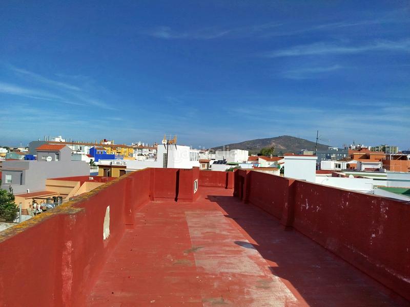 Foto eaf977d9-b438-45c9-ae96-cc2578639b87. Maison dans Santa Bárbara-Ciudad Deportiva Línea de la Concepción (La)