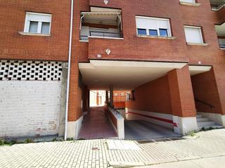 Aparcament cotxe a Argentina 1. Garaje en venta