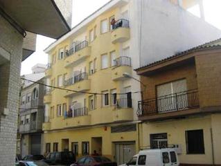 Aparcament cotxe a Clementina bertomeu 4-6. Garaje en venta