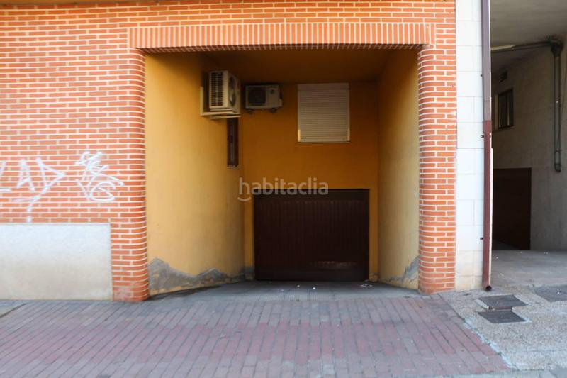 Foto e68ec67d-02d2-4331-b1a2-a9c143df35af. Parking coche en salamanca 7 garaje en venta en Candeleda