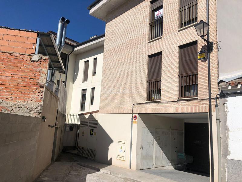 Foto b5a8ee0e-ebfe-473a-a921-77b43c7c7ff0. Aparcament cotxe a tesoro 14 a Centro Illescas